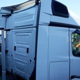 Mercedes Benz Actros MP4 Stream space cab