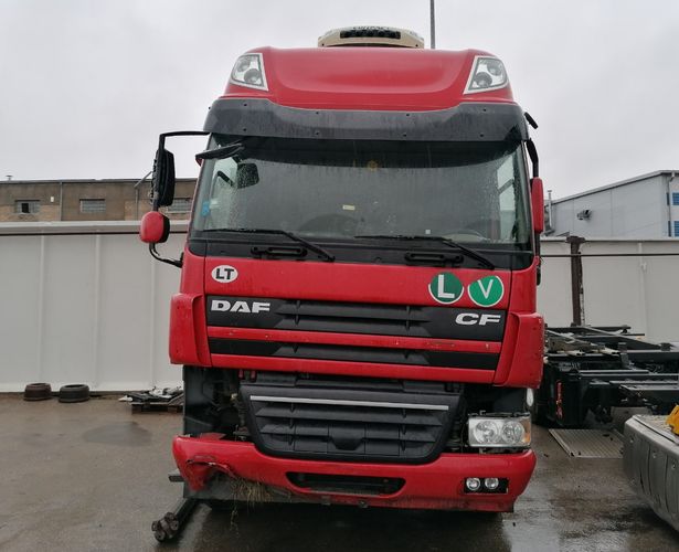 2012 DAF CF 85.460 breaking for parts